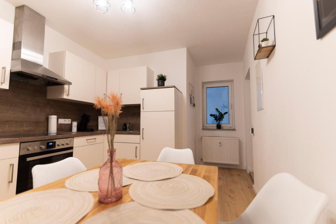 Peter Apartments - Premium Wohnung I 95Qm I 3 Schlafzimmer I Grosses Bad I Kueche I Wohnzimmer I Tv Fulda Eksteriør billede