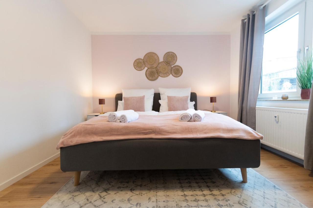 Peter Apartments - Premium Wohnung I 95Qm I 3 Schlafzimmer I Grosses Bad I Kueche I Wohnzimmer I Tv Fulda Eksteriør billede